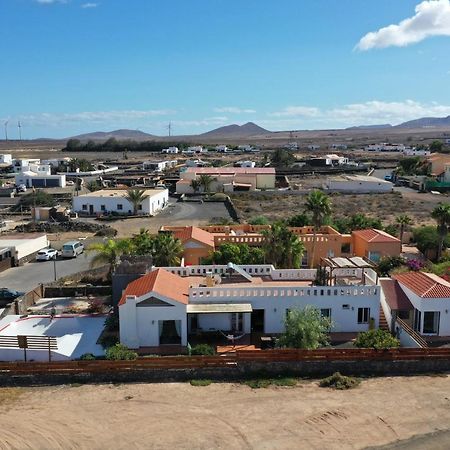 Da Mata Kite&Surf House Bed & Breakfast Lajares Exterior photo