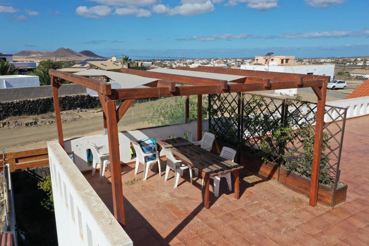 Da Mata Kite&Surf House Bed & Breakfast Lajares Exterior photo