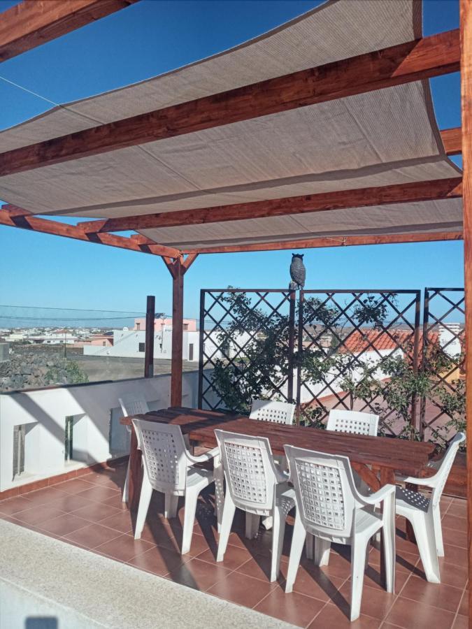 Da Mata Kite&Surf House Bed & Breakfast Lajares Exterior photo
